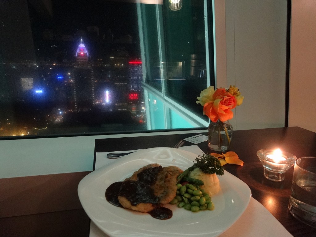 2-8台湾　台北101から夜景を見ながらディナー